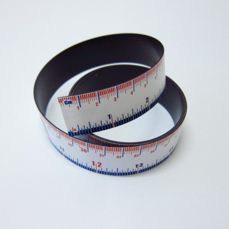 Accesorii pentru meseriași - Metru magnetic (bandă magnetică de măsurare)
