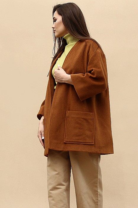 Jacheta lejera camel [2]