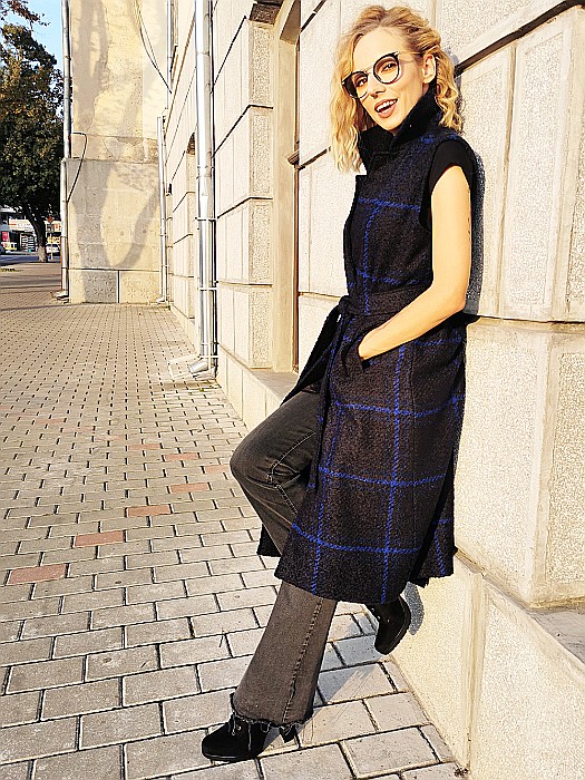 Vesta lunga din lana cu carouri bleumarin [2]