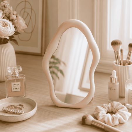 Oglindă decorativă asimetrică pentru machiaj și decor, design modern - Roz [1]