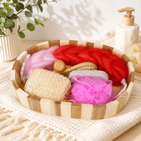 Ingrijire personală - Set cadou spa și îngrijire corporală în tavă decorativă din lemn,7 piese - Diverse culori