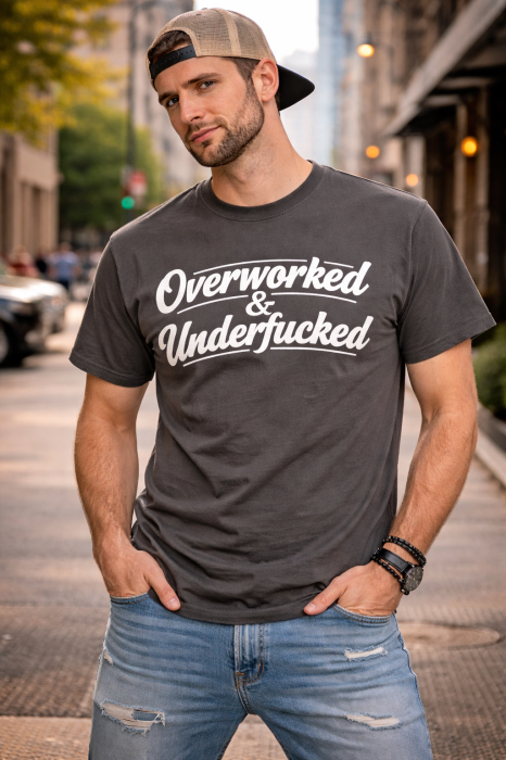 Tricou funny Overworked & Underfucked Mannzes din bumbac premium [6]