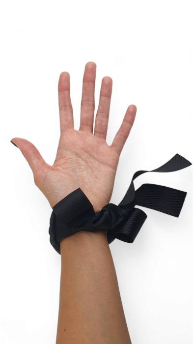 Bratara Black Coral rasina texturata si metal polisat [2]