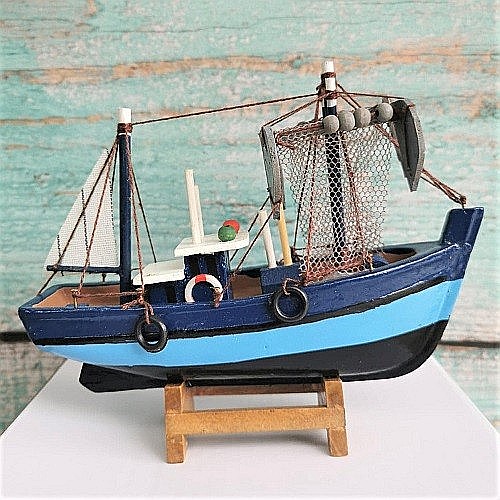 Barca de pescuit albastra [4]