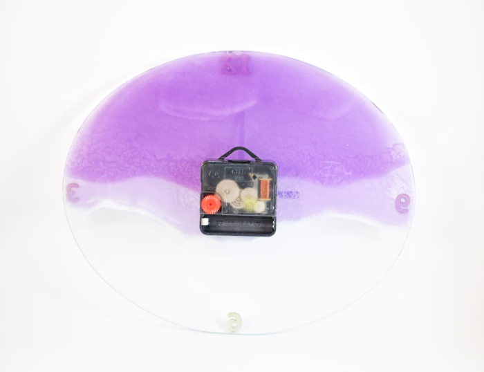 Ceas de perete oval din sticlă lucrat manual – “Valuri de Amethyst” (22x28x4 cm) [2]