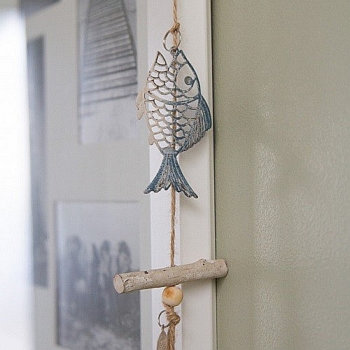 Decoratiune cu pesti metalici [3]