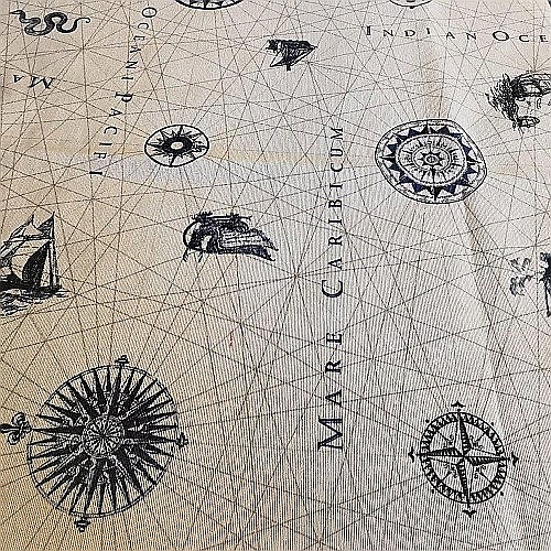 Fata de masa 134x134 [3]