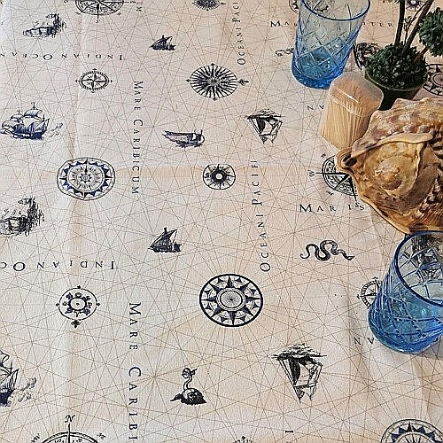 Fata de masa 134x134 [2]