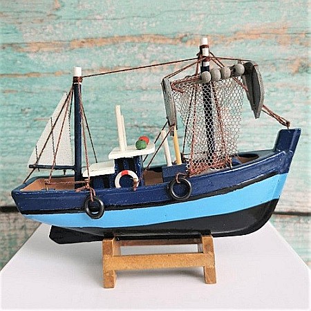 Barca de pescuit albastra [3]