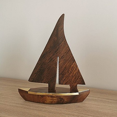 Barca din lemn medie [4]