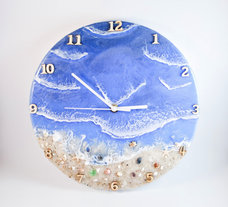 DECORATIUNI - Ceas de Perete Unicat „Valurile Mării” – Rasini Epoxidice & Elemente Naturale, 26 cm