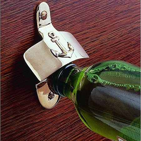 Deschizator de sticle montabil [0]