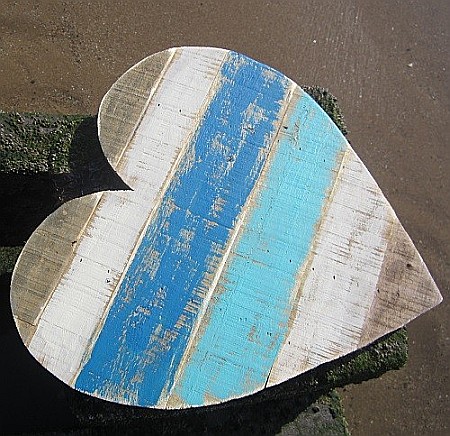 Inima din lemn reciclat [1]