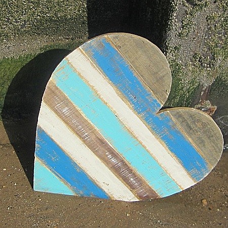 Inima din lemn reciclat [0]