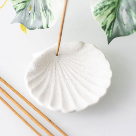 DECORATIUNI - Suport pentru bete parfumate in forma de scoica scallop