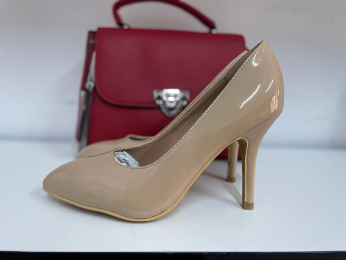 Pantofi Femei bej lac [3]