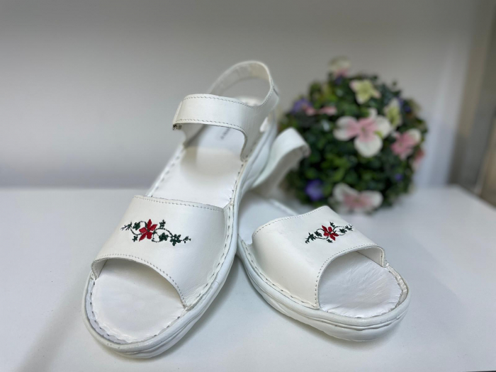 Sandale femei 501 alb brodat [1]