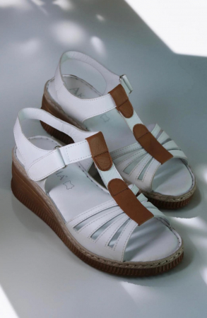 Sandale dama alb detaliu maro [3]