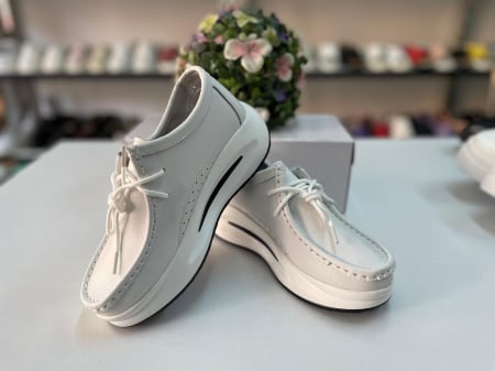 Pantofi Femei - Pantofi femei piele naturala alb