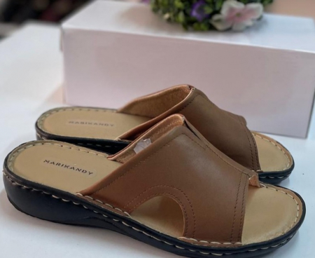 Papuci femei deschisi - 801 maro