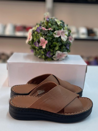 Papuci femei deschisi - 955 camel