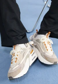 NIKE AIR MAX FURYOSA UNISEX [7]