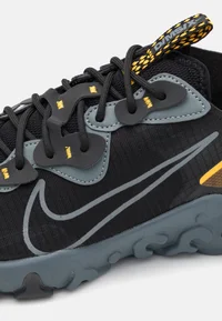 NIKE REACT VISION [2]