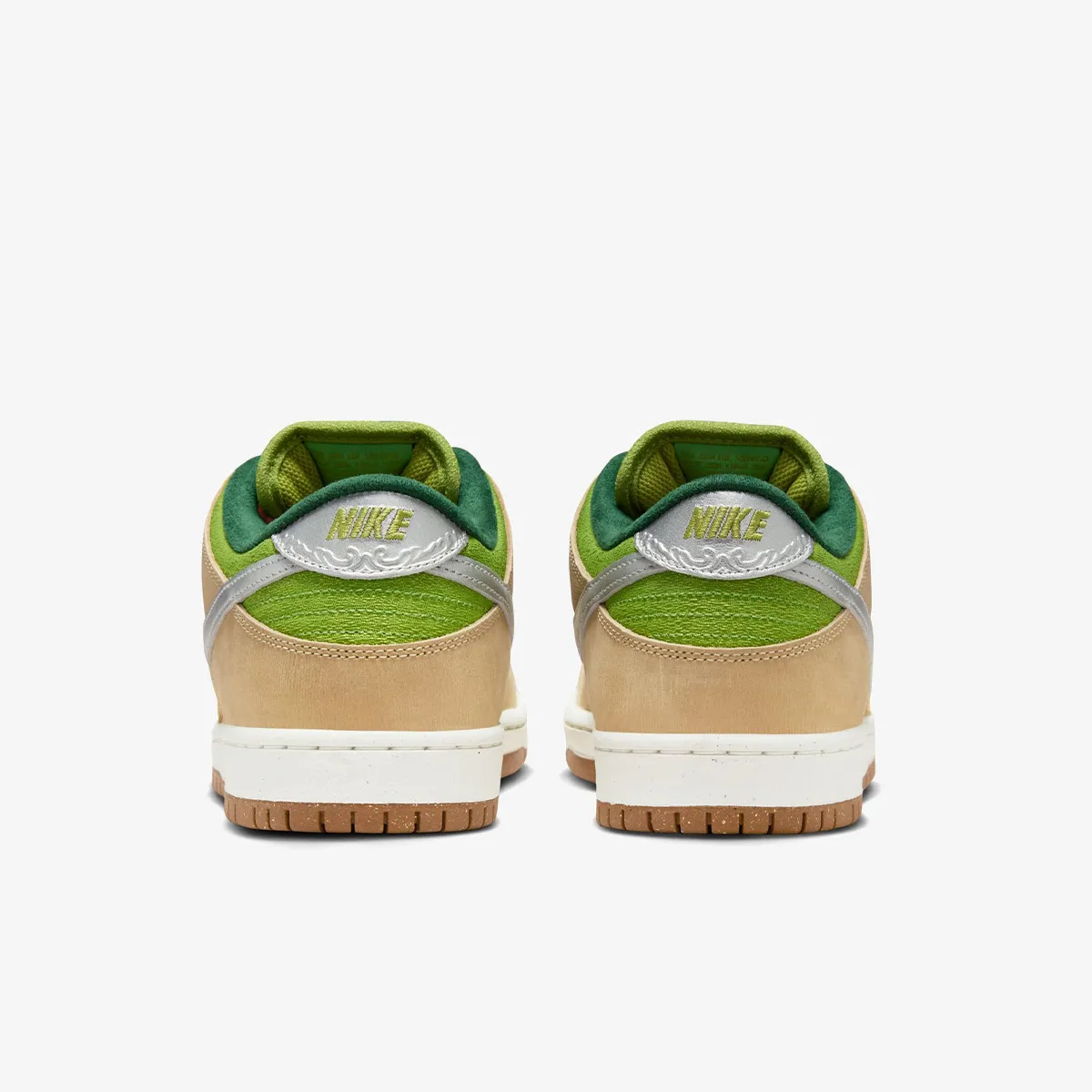 NIKE SB DUNK LOW PRO WC [4]