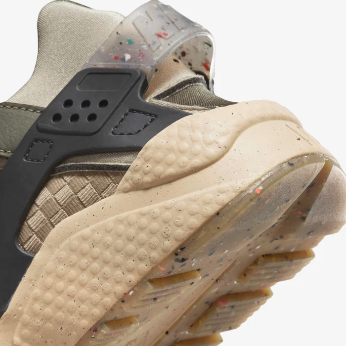 NIKE AIR HUARACHE CRATER PRM [2]