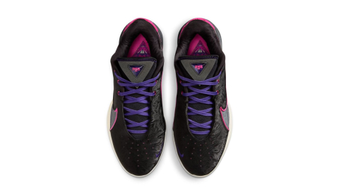NIKE LEBRON XXII [4]