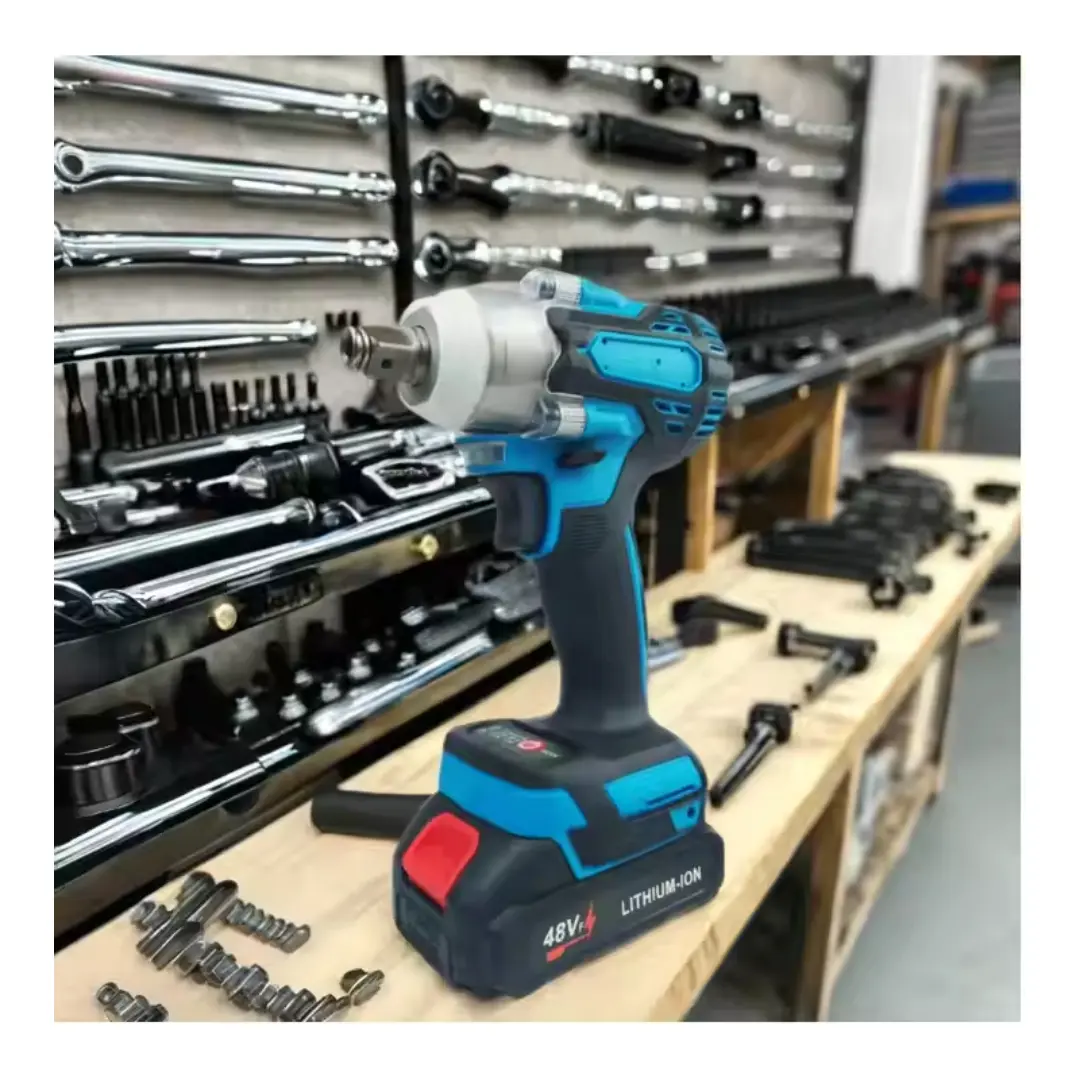 Cheie cu impact electric 21V, acumulator Li-Ion, 350 Nm, cu LED și afișaj digital, cu trusă [1]