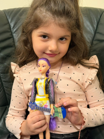 Set 3 Papusi Muzicale, K-POP, Rumy, Mira, Zoey cu Sunete si Accesorii Muzicale, 30 cm [3]