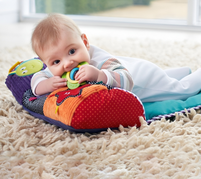 Salteluță de Joacă pentru Bebeluși cu Rulou Interactiv – Tummy Time, Dezvoltare Motrică și Stimulare Senzorială [3]