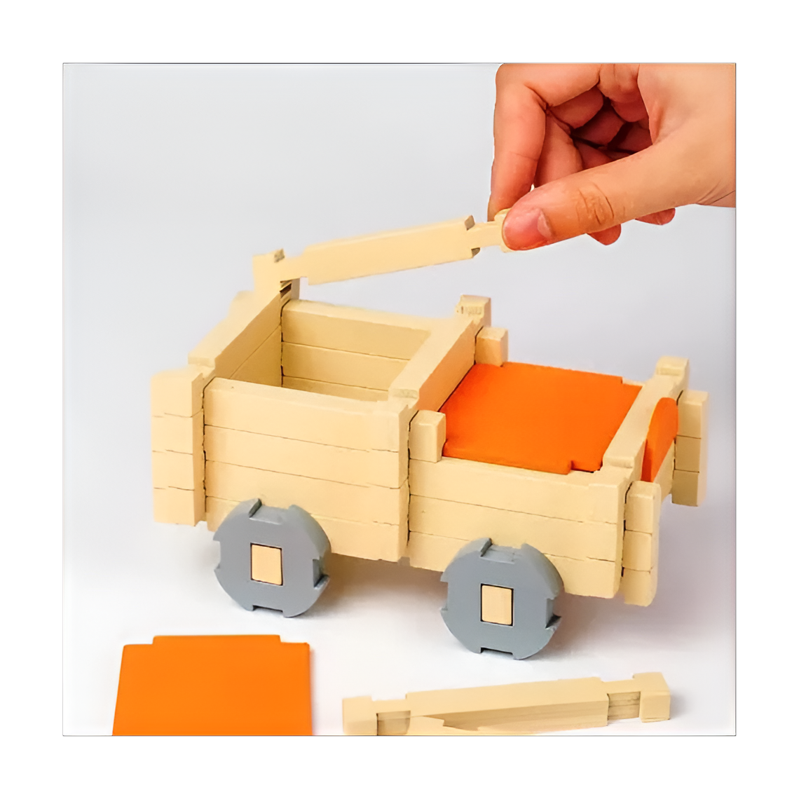 Set de constructie educativ din lemn, cu animale domestice si salbatice, persoane, masina, plante, 120 de piese, varsta 3+ ani [2]