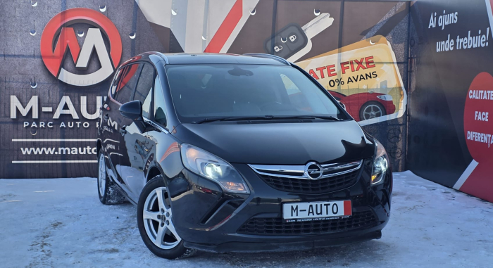 Opel Zafira 2013 [2]