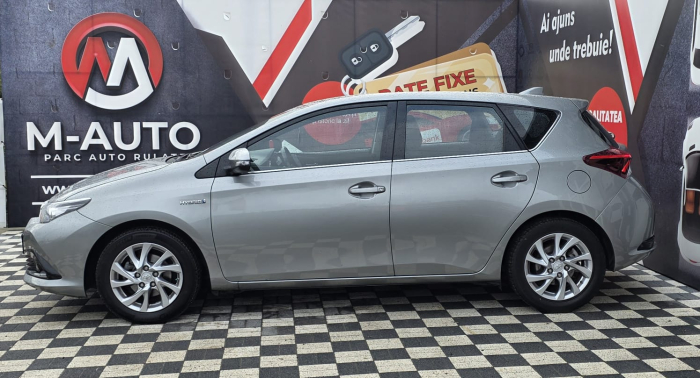 TOYOTA AURIS 2015 [4]