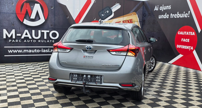 TOYOTA AURIS 2015 [5]