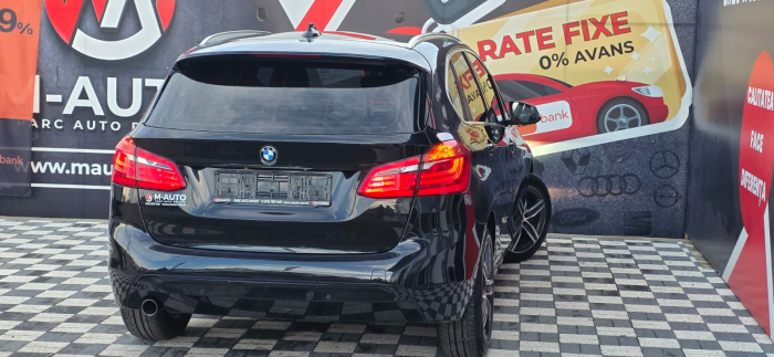 BMW 218d 2015 [6]
