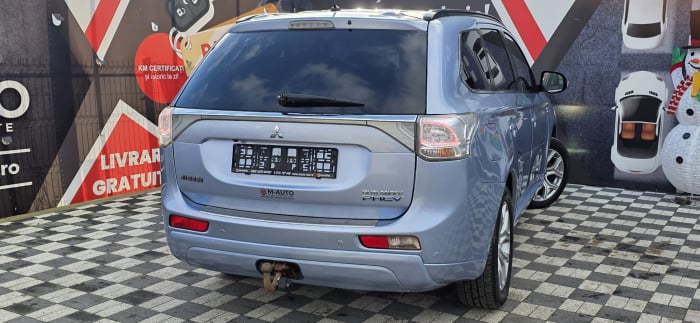 MITSUBISHI OUTLANDER 2013 [5]