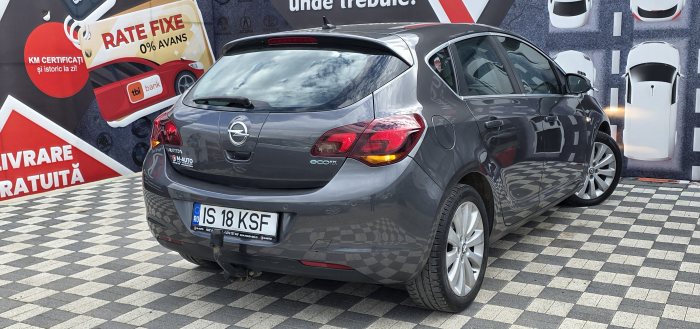 Opel Astra 2011 [5]