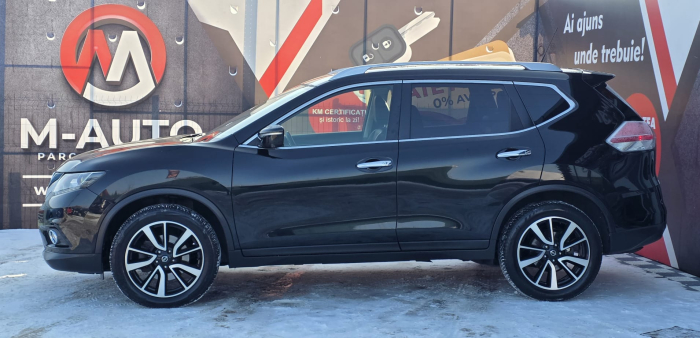 NISSAN X-TRAIL TEKNA [4]