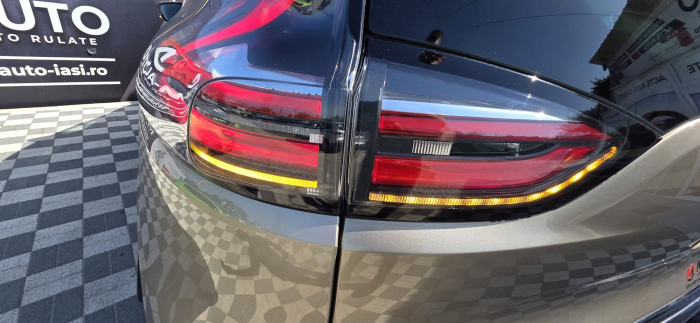 Renault Espace 2016 [16]
