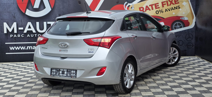 HYUNDAI i30 2012 1.6 BENZINĂ [5]
