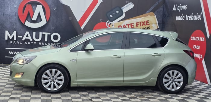 OPEL ASTRA 2011 [4]