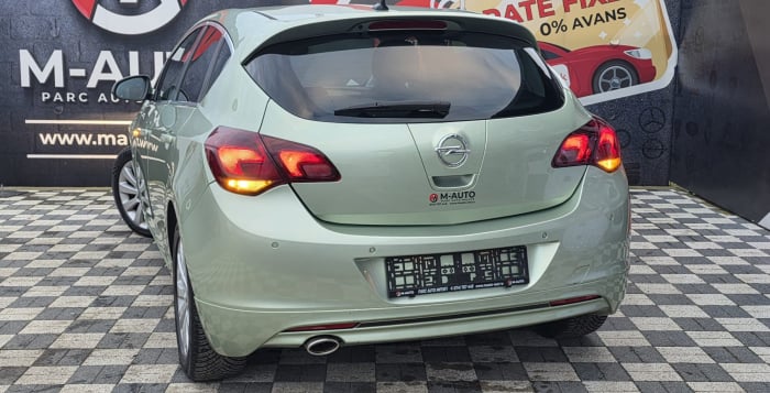 OPEL ASTRA 2011 [6]