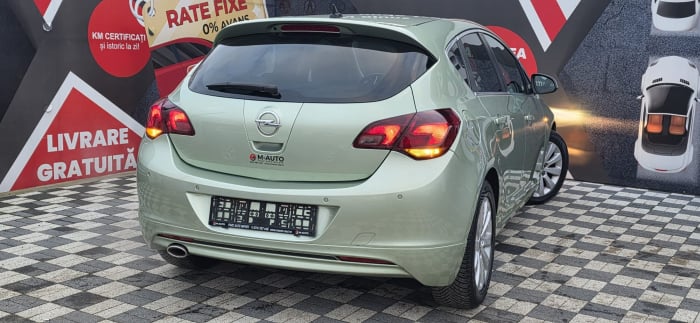 OPEL ASTRA 2011 [5]