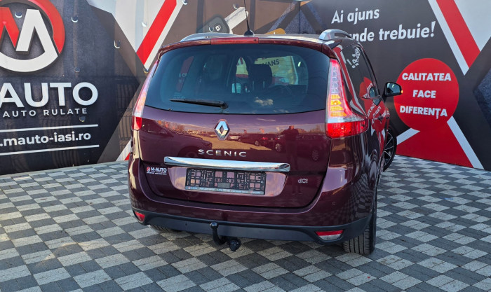 RENAULT GRAND SCÉNIC BOSE 2013 [5]