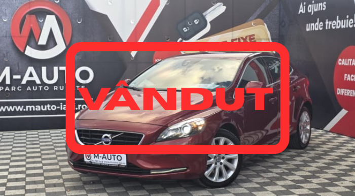 VOLVO V40 2015 [1]