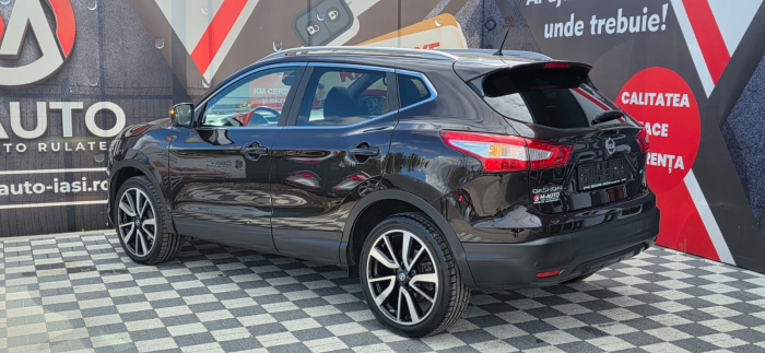 NISSAN QASHQAI 2016 [6]