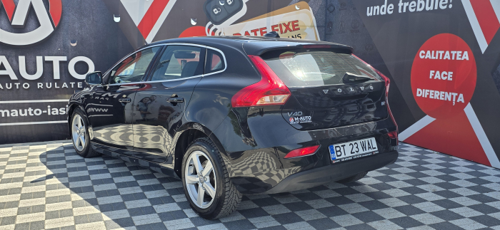 Volvo V40 [6]